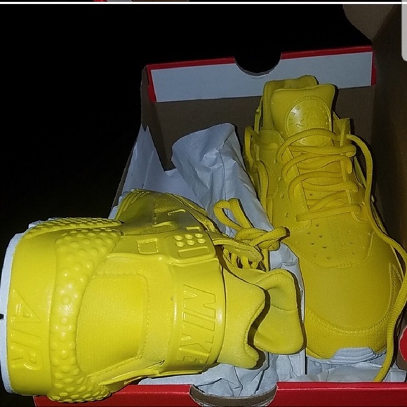 Yellow huarache - Picture 2 of 3